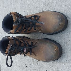 Dakota SA protection footwear size 6.5